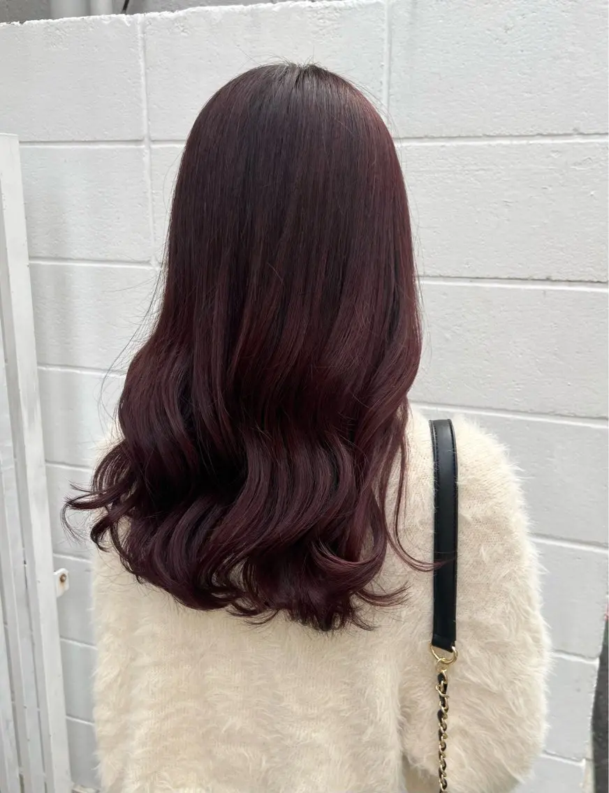 ロング カラー ラベンダーカラー レッドカラー ヘアカラー 石野 友唯のヘアスタイル