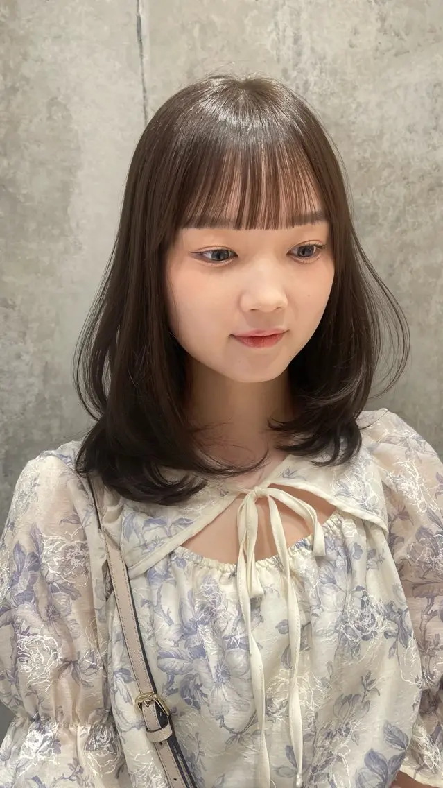 ミディアム ミディアムレイヤー レイヤーカット カット ヘアカラー 透明感カラー/ レイヤー🤎mamiのヘアスタイル