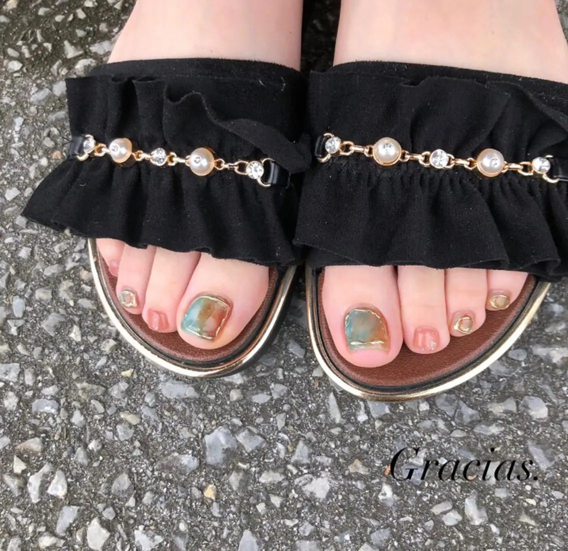 フットネイル・持ち込みしたらいいーさぁー🌺でもね、出来なかったらごめんって先に謝まっとくwそれでも良いですか🥺🌺の写真