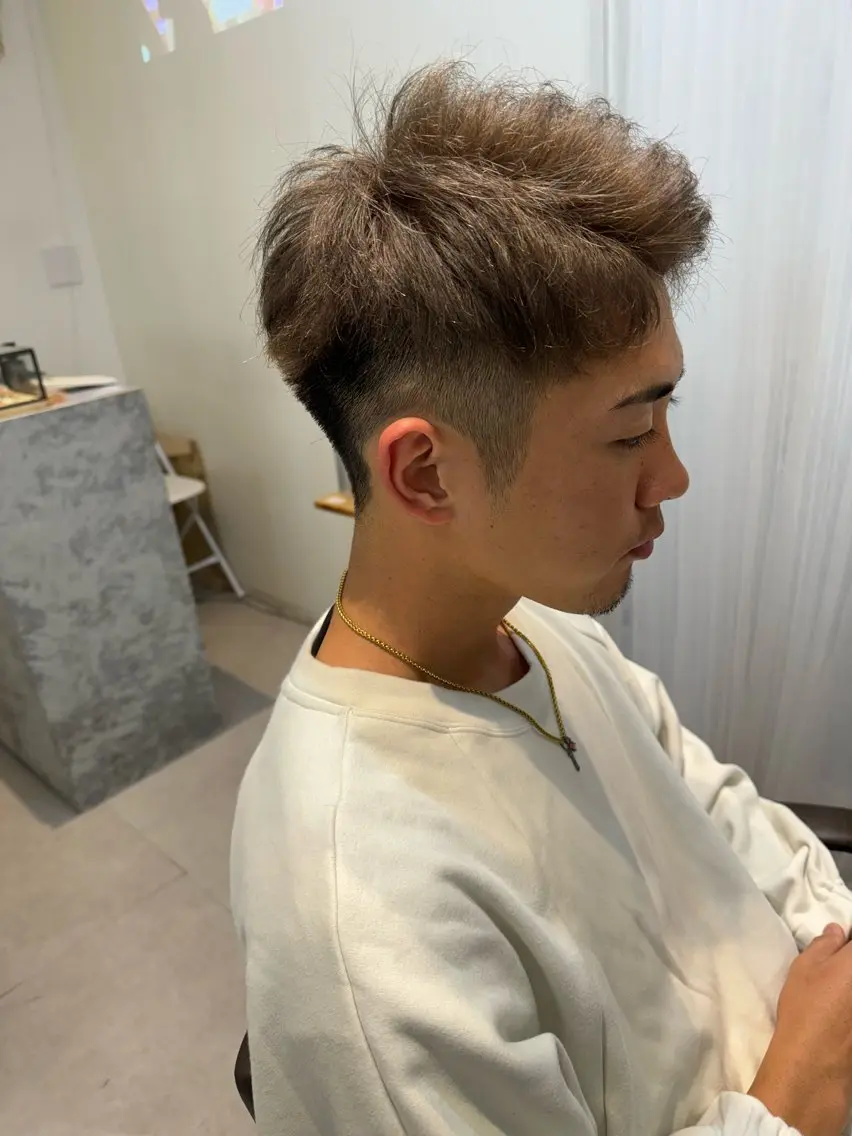 ショート カラー メンズ ヘアカラー トリートメント 似合う髪型見つけます AYAKAのヘアスタイル