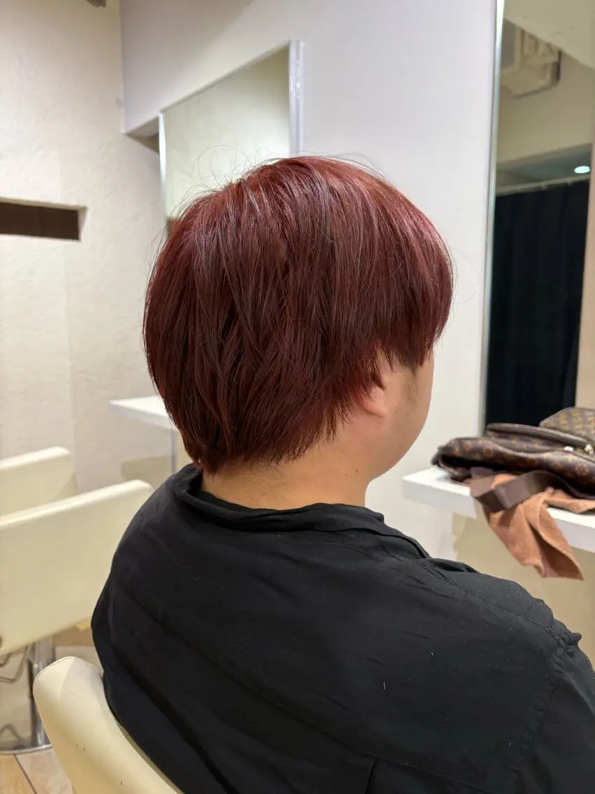 カラー メンズ ブラウンカラー レッドカラー ヘアカラー ハイトーン×推し カラー💫Miyuのヘアスタイル
