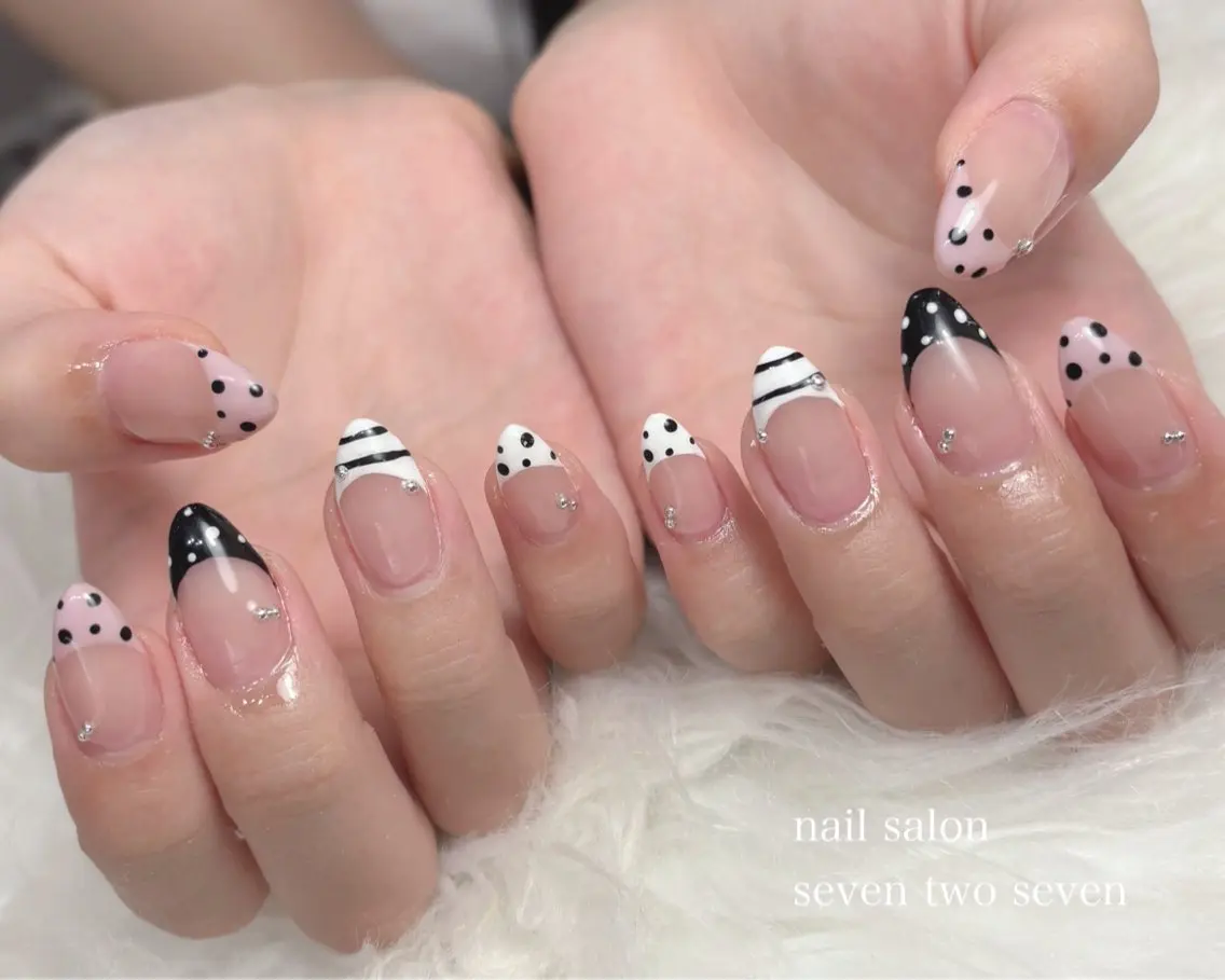 ネイル ハンドネイル 727 nailのネイルデザイン
