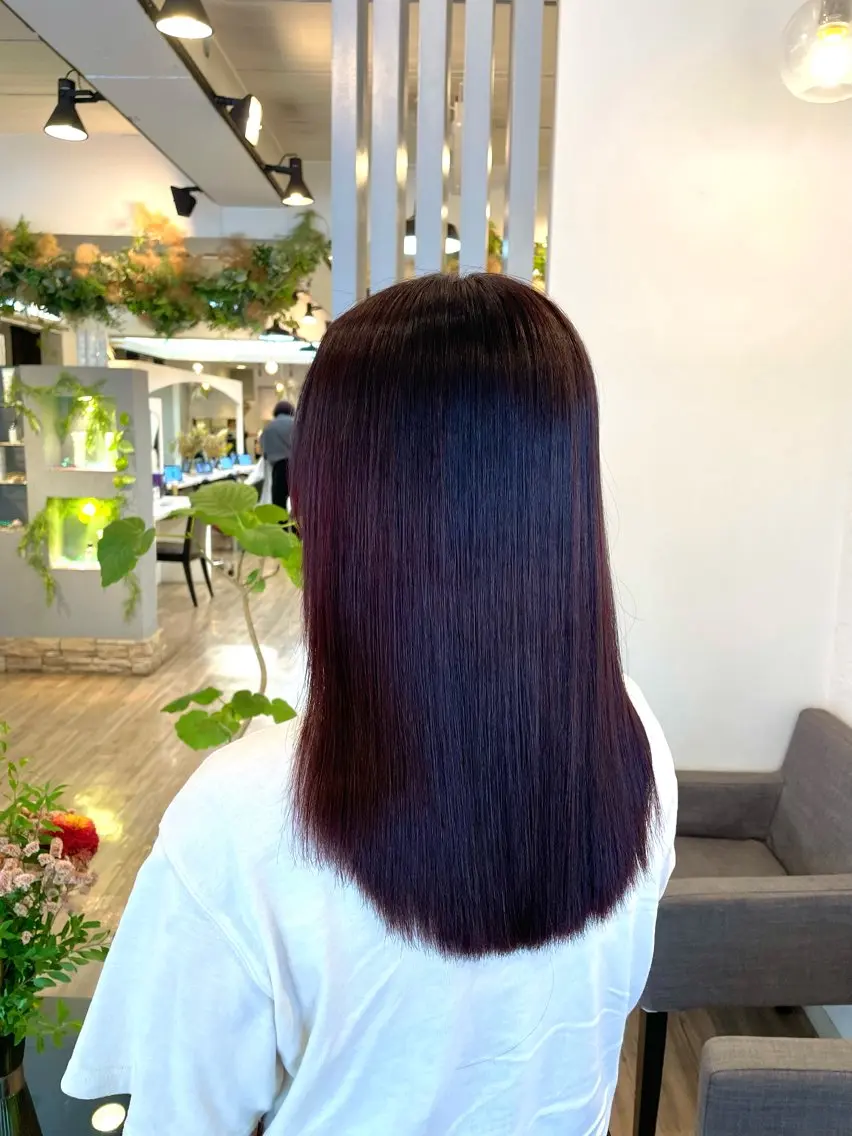 セミロング カラー パーマ 縮毛矯正 VISAGE ba.sk 金子詩帆のヘアスタイル