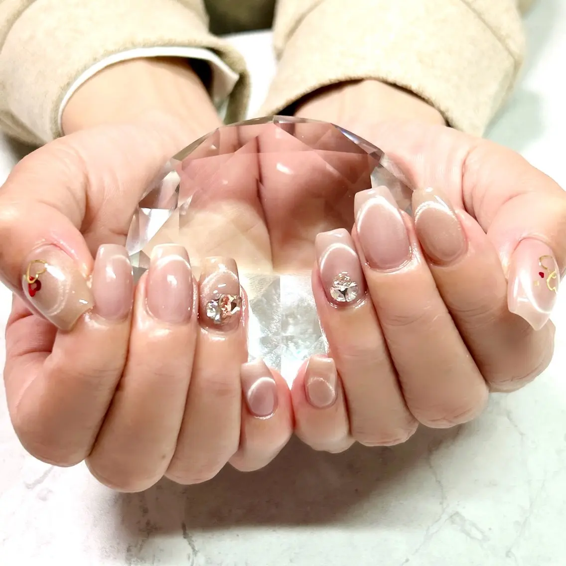 ネイル アートネイル フレンチネイル マグネットネイル マグネットフレンチ ストーンネイル private salon Reiのネイルデザイン