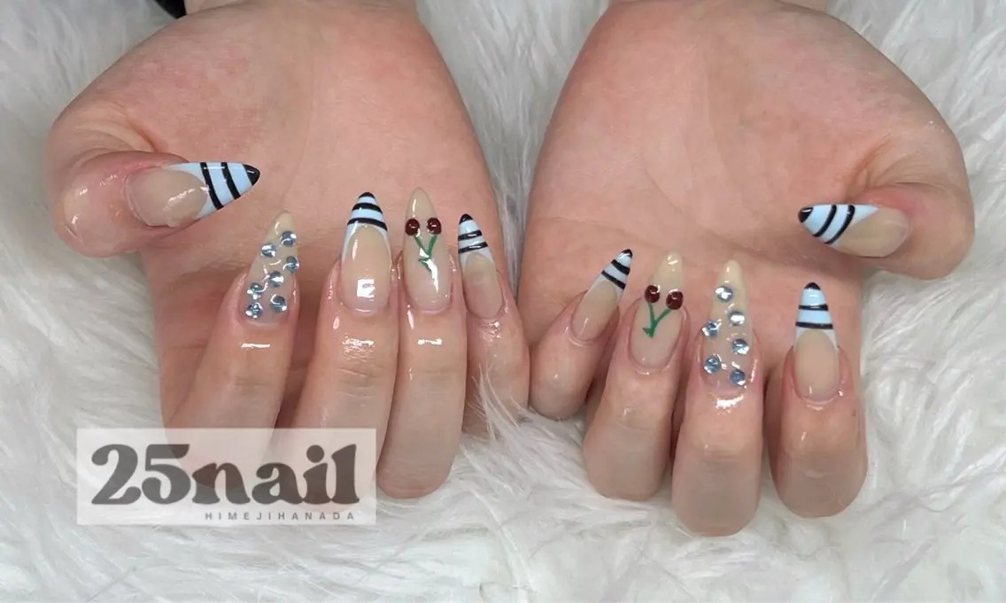ネイル 25(ﾆｺﾈｲﾙ) NAILのネイルデザイン