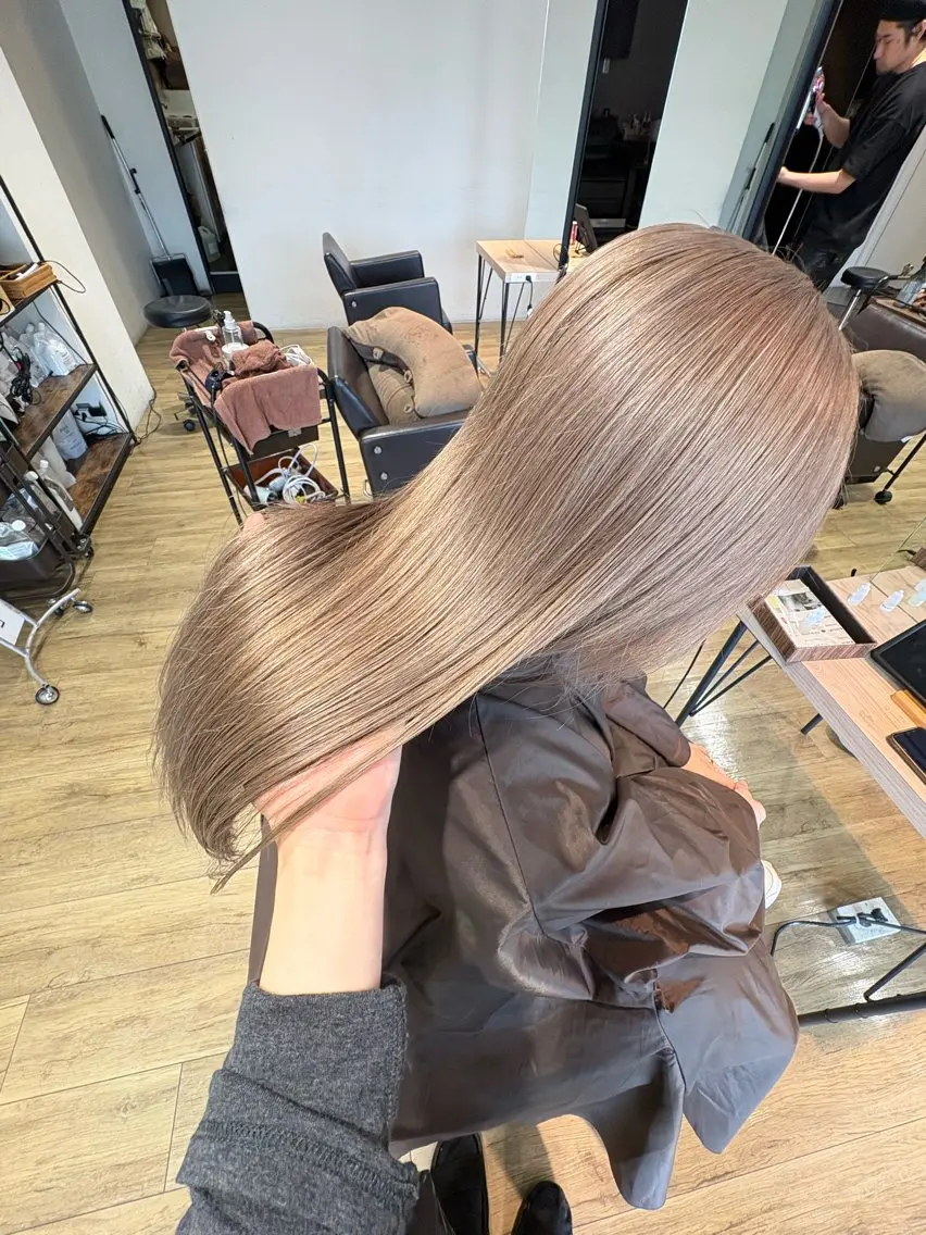 ロング カット ヘアカラー トリートメント 前田 菜奈子のヘアスタイル