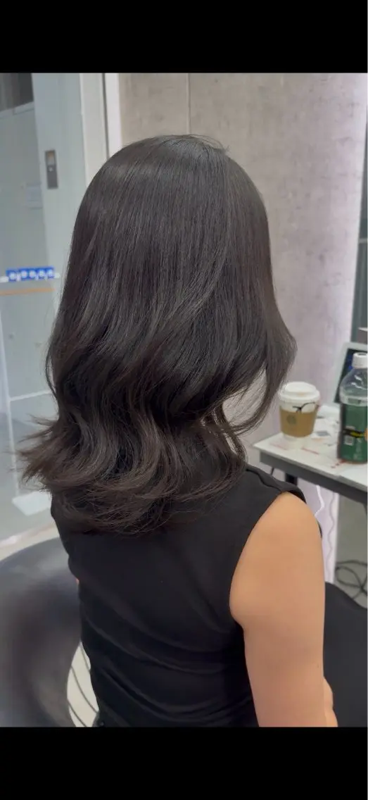 ミディアム 中野 光瑠のヘアスタイル