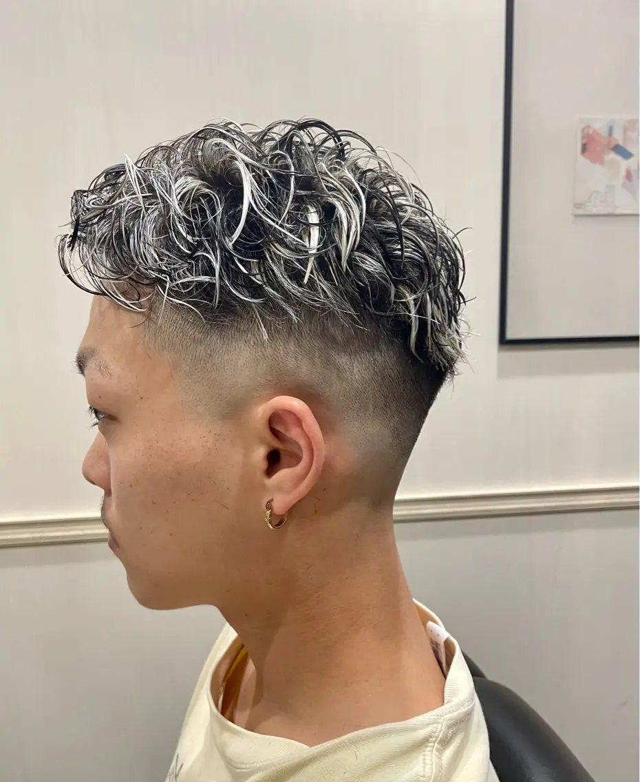 ショート カラー パーマ メンズ カット ヘアカラー メンズカット❗️ 岡本晟我のヘアスタイル