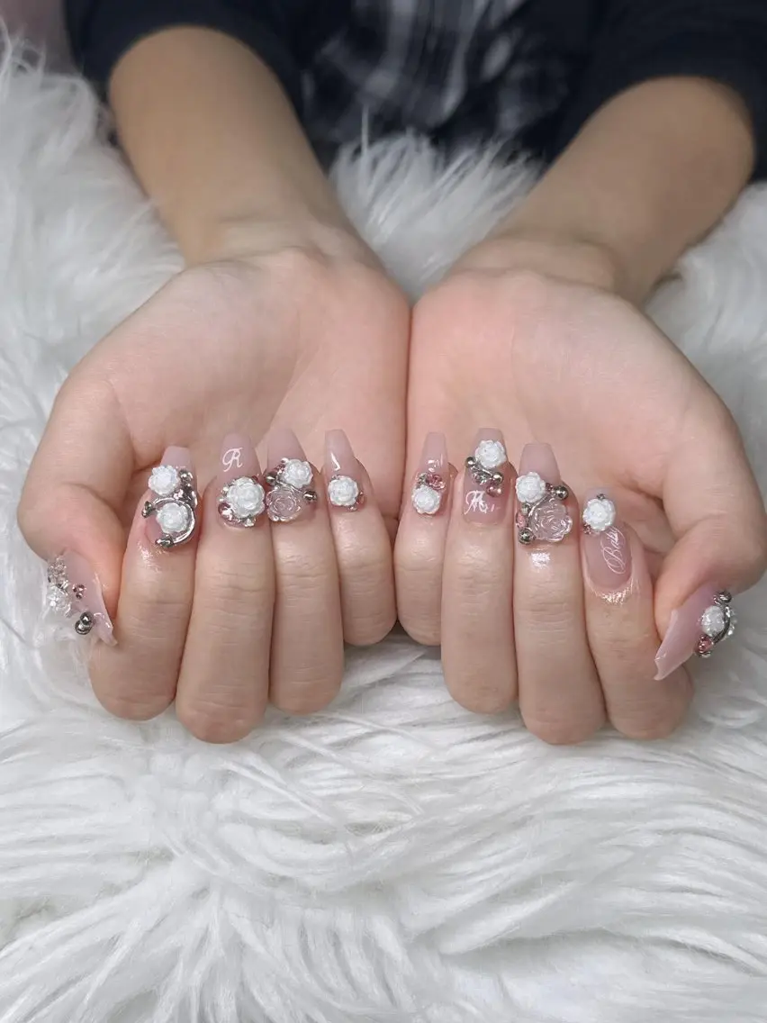 ネイル Lee Nailsのネイルデザイン