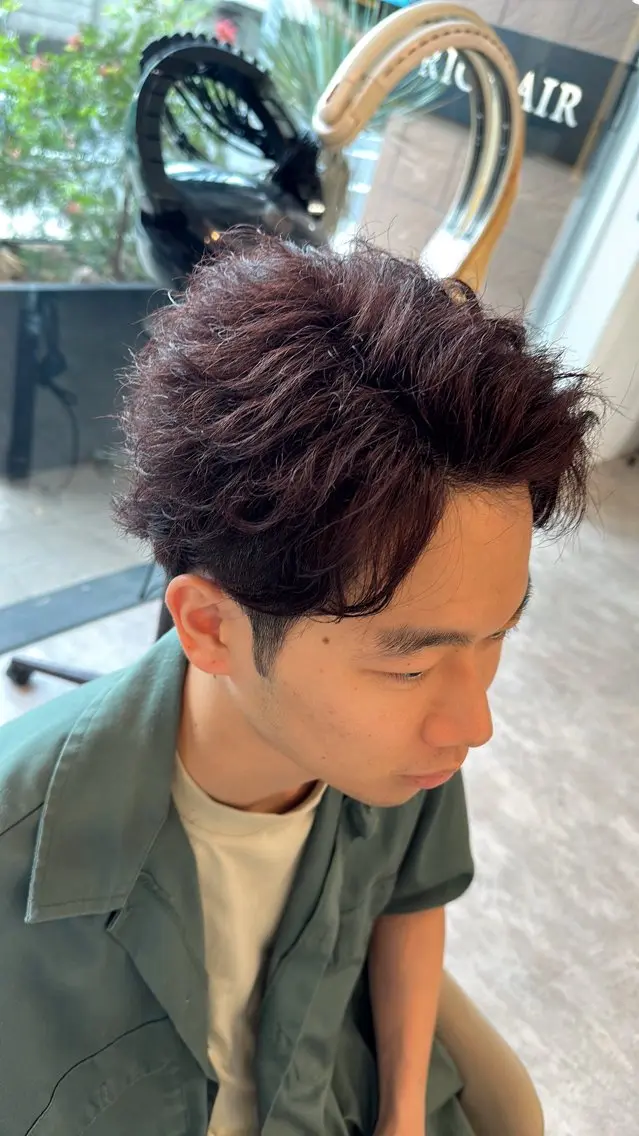 ショート カラー ブリーチ ブラウンカラー ブリーチなしカラー レッドカラー レッドブラウン RICHAIR 長嶺旬佑のヘアスタイル