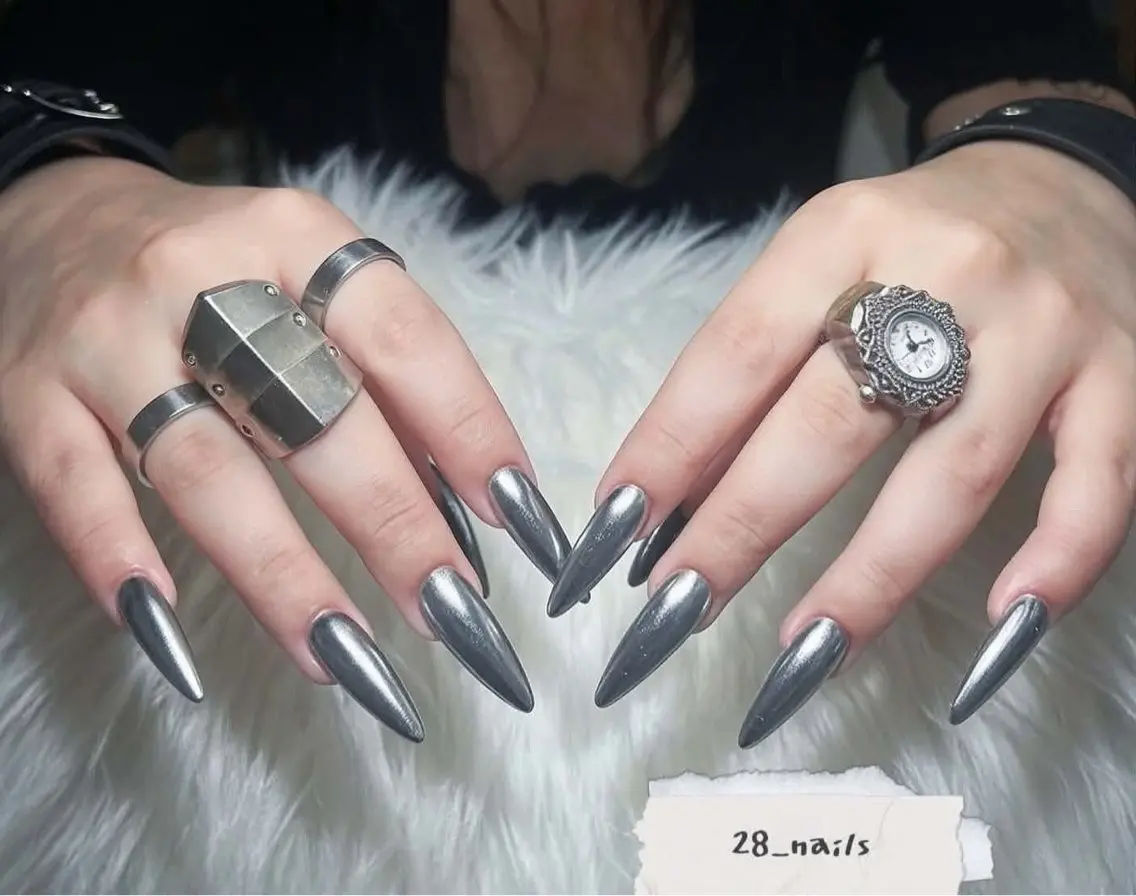 ロング 28nails .thaoのネイルデザイン