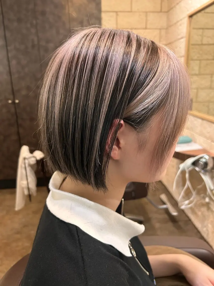 ショート ボブ カット 小林 美南のヘアスタイル