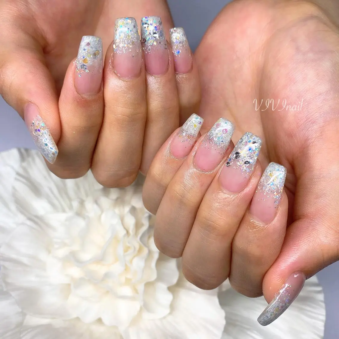 ネイル ラメ(グリッター) ラメグラデーション vivi nailのネイルデザイン