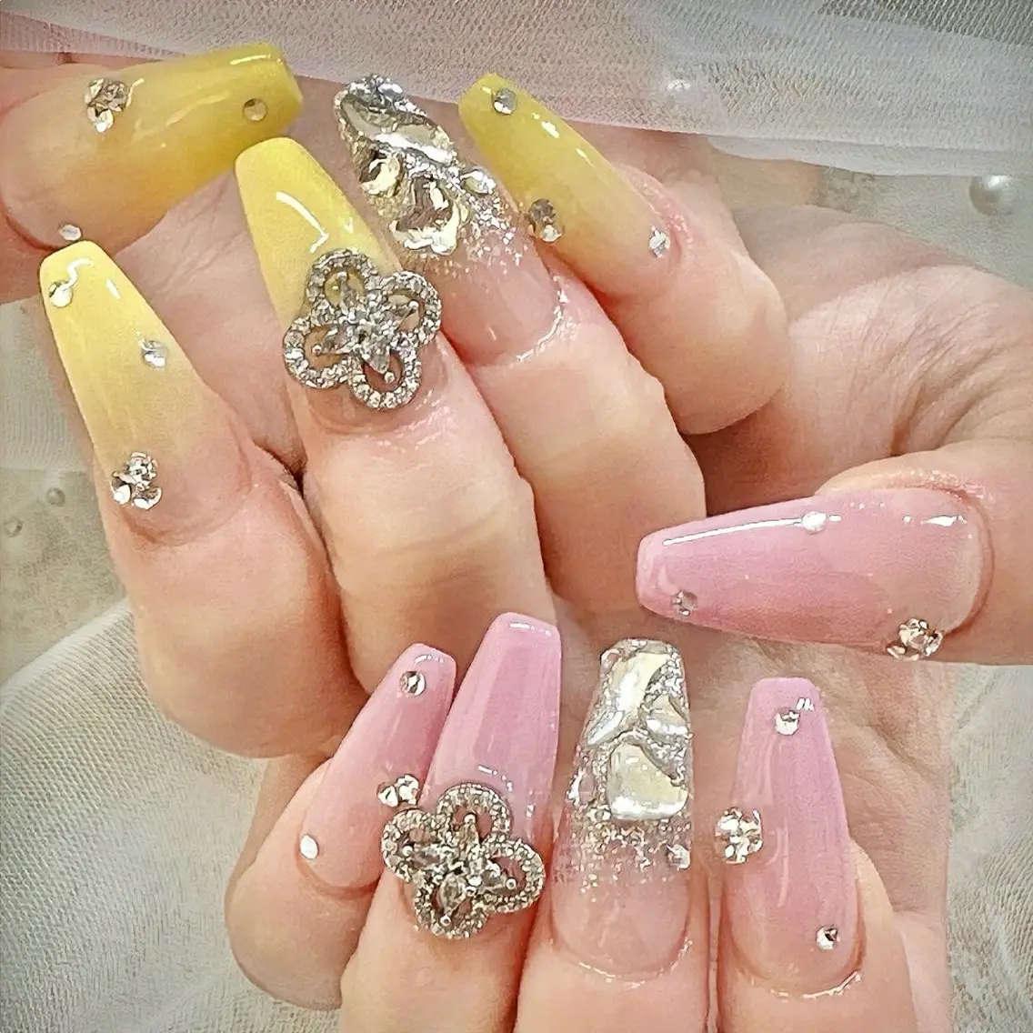 ネイル Luna K.のネイルデザイン