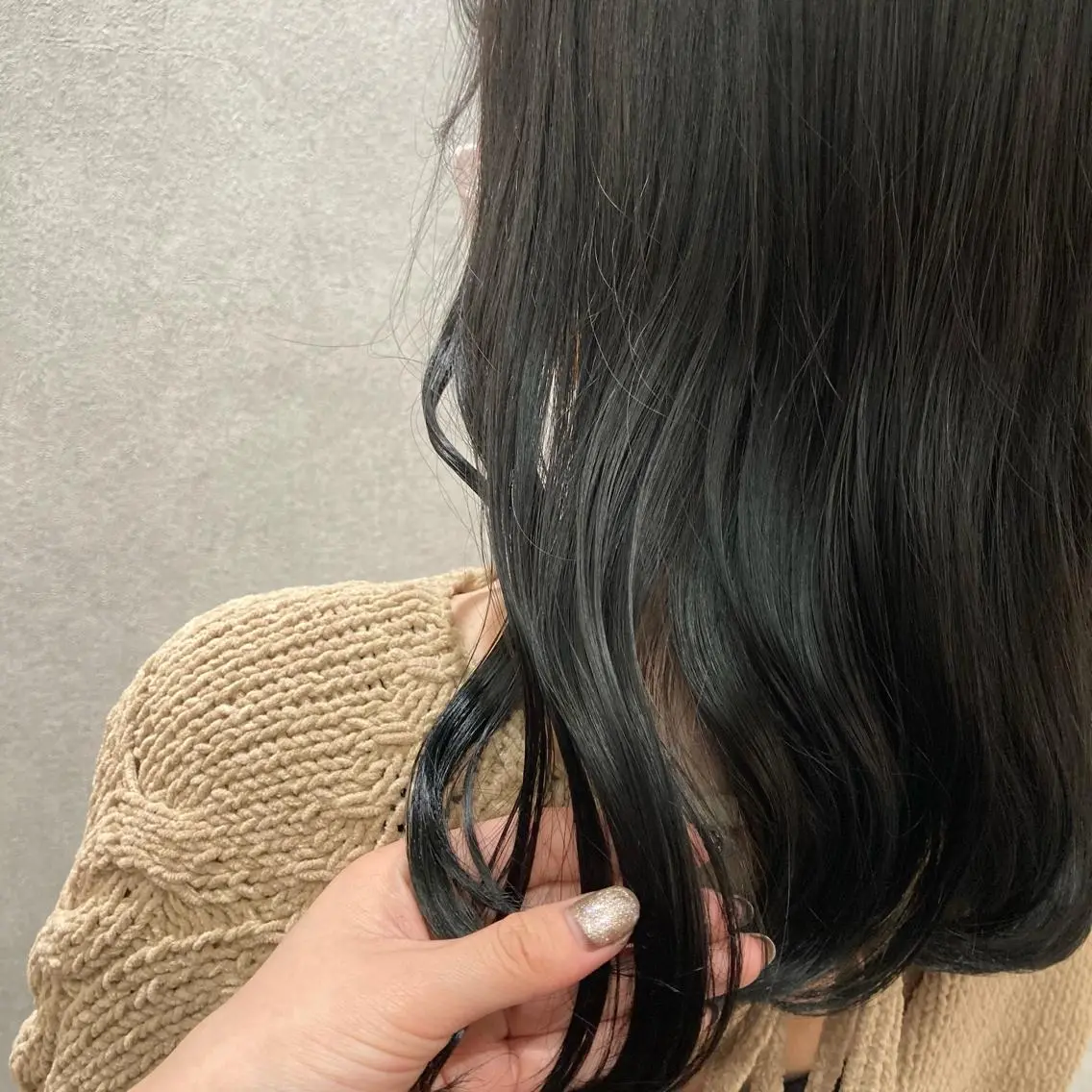 セミロング カラー アッシュ ブリーチ 透明感カラー ブリーチなしカラー たかはし まいのヘアスタイル