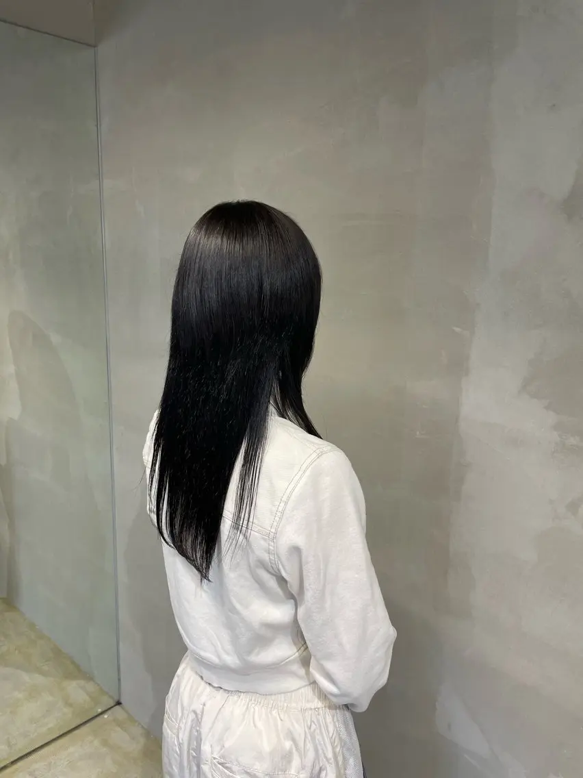 セミロング ヘッドスパ 透明感・美髪 monsoワニベユナのヘアスタイル