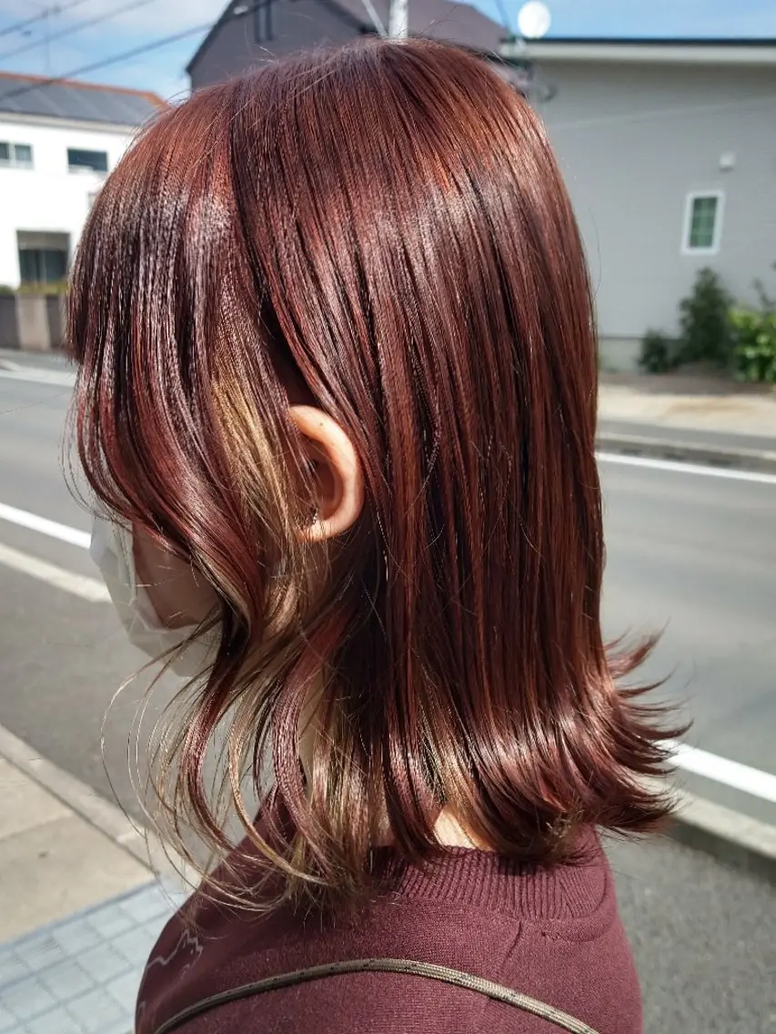 ミディアム カラー 藤本 咲紀のヘアスタイル