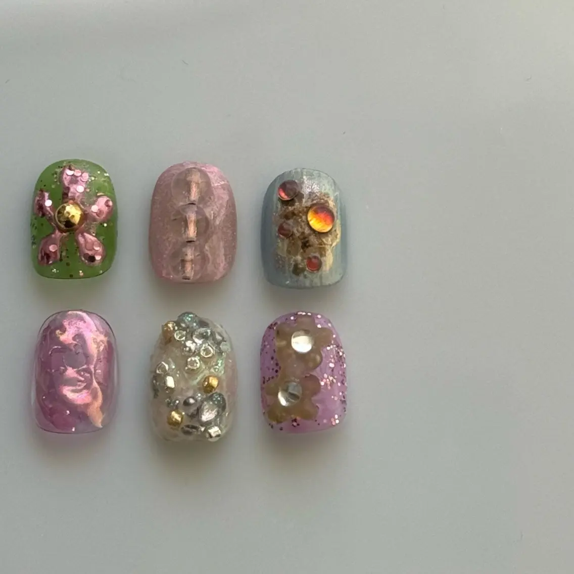 ネイル オーロラネイル ジェルネイル 氷ネイル・うるうるネイル マグネットネイル ミラーネイル VOLLMOND nailのネイルデザイン