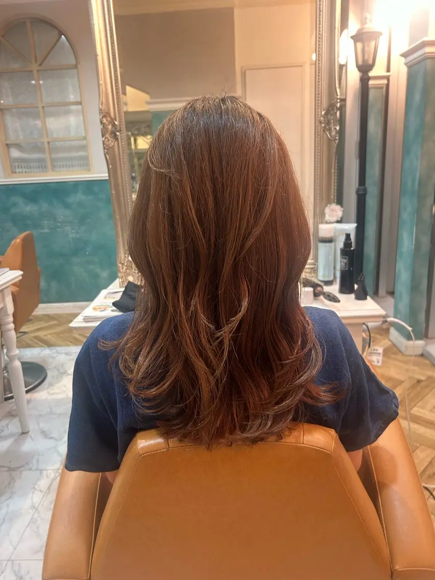 セミロング 🍒ハイレイヤー🍒 海外ヘア🍒Momoのヘアスタイル
