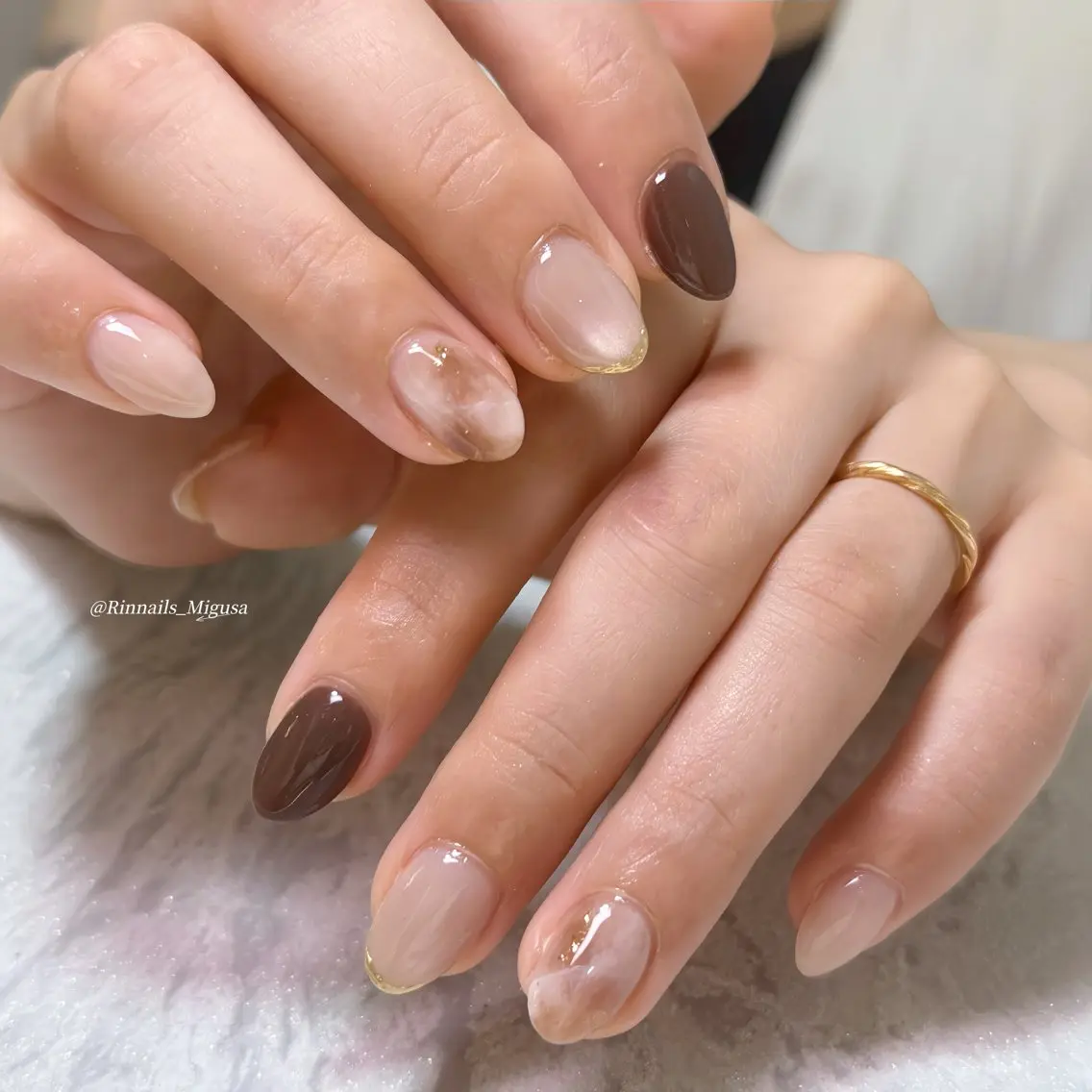 ショート ハンドネイル RIN NAILS ᥫ᭡Migusaのネイルデザイン