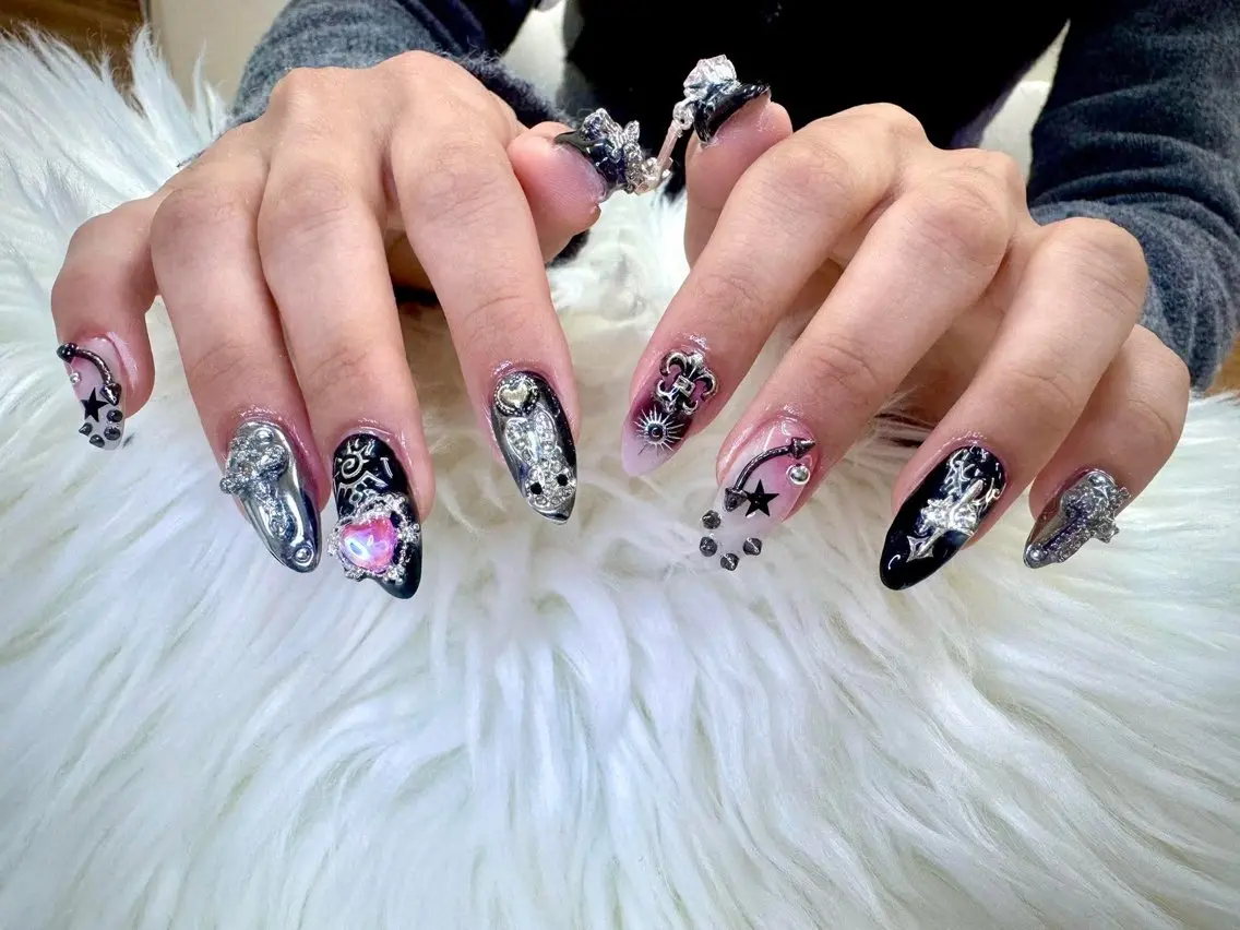 ネイル 桜ネイル フレンチネイル グラデーション 韓国ネイル マグネットネイル ハンドネイル Squen Nail shinjukuのネイルデザイン