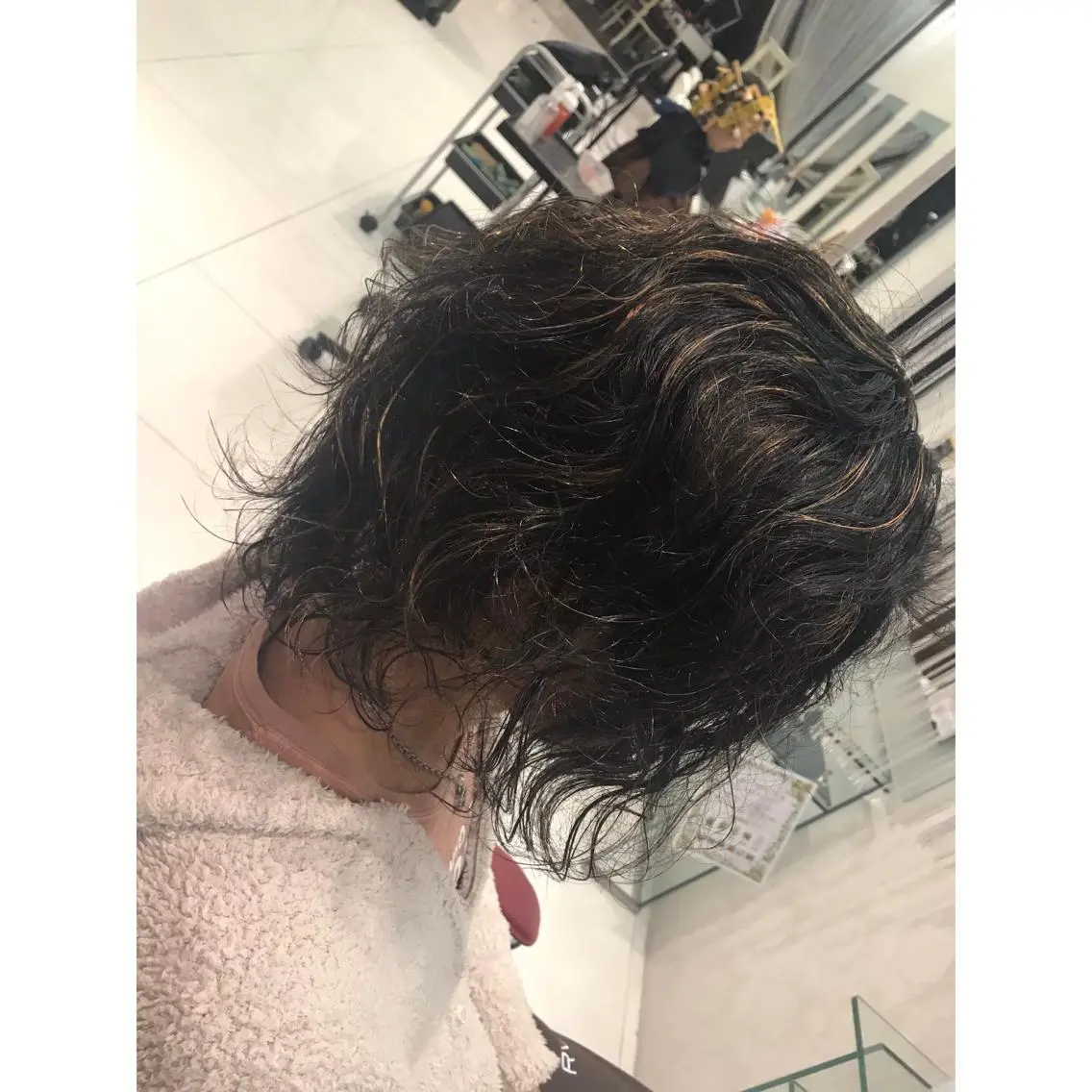 カラー メンズ メンズブリーチ メンズハイライト ブリーチ ハイライトカラー 【育休中】EARTH 荒井店HARUNAのヘアスタイル