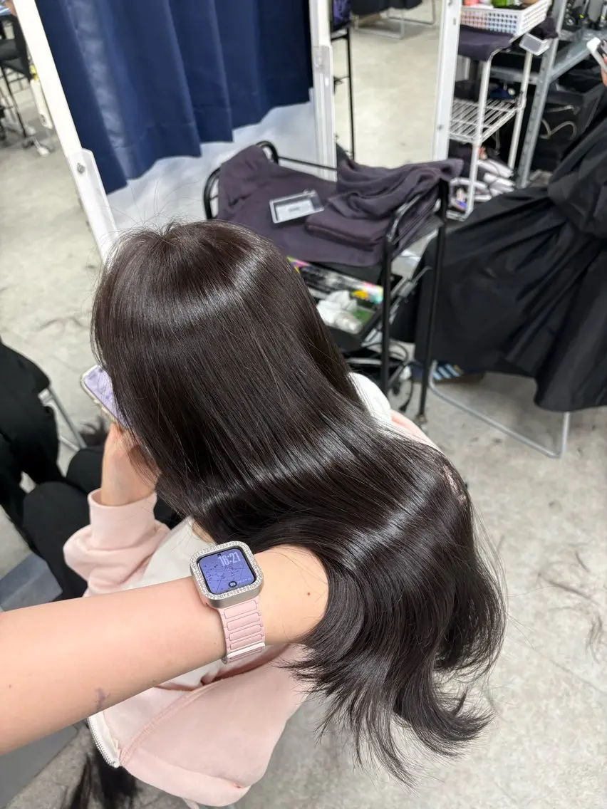 ロング カラー 韓国っぽ×透け感🪽 Fumi 🤍のヘアスタイル