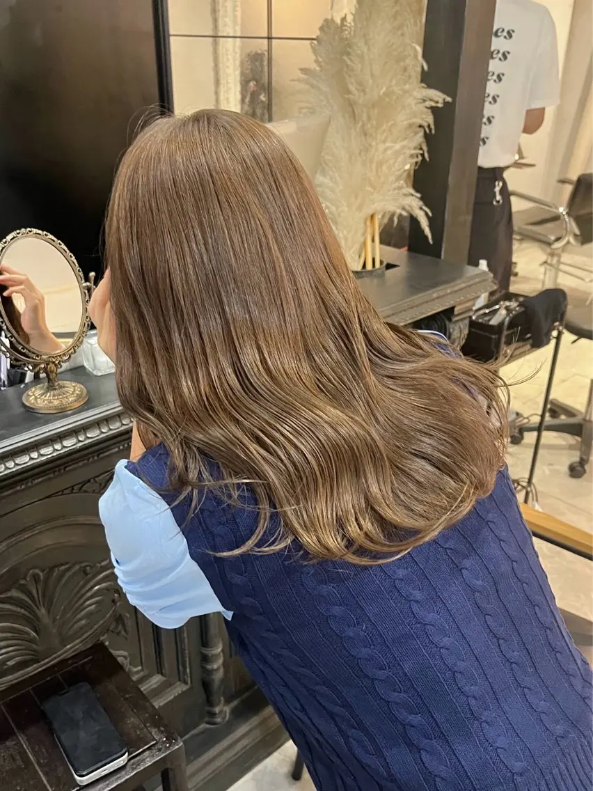 ロング カラー ブリーチ 透明感カラー ダブルカラー ブリーチなしカラー ヘアカラー トリートメント 透明感カラー/ 池袋/nana 🩰のヘアスタイル
