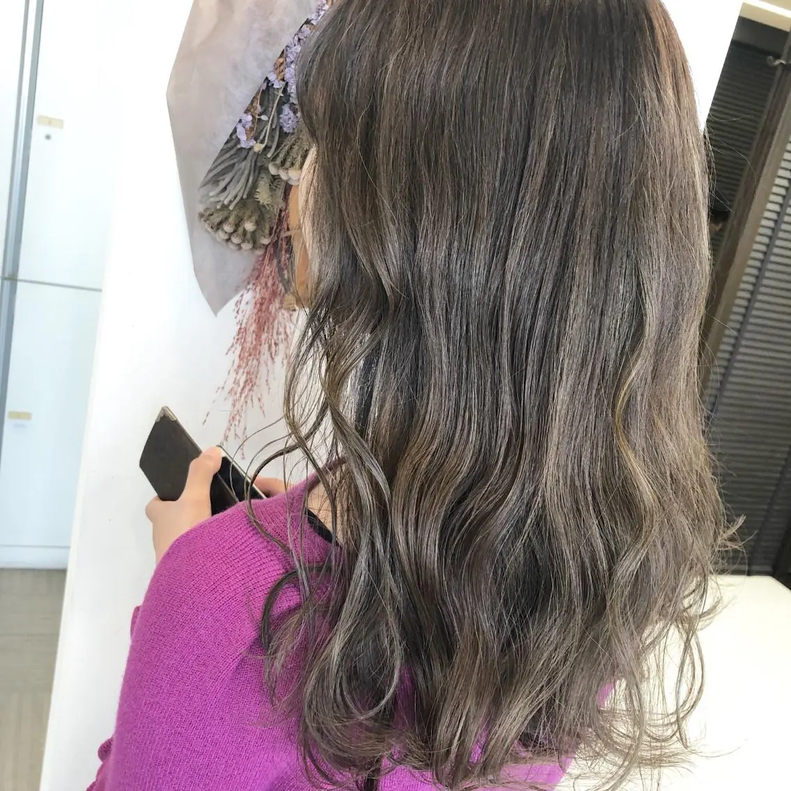 カラー ベージュカラー ハイライトカラー ミルクティーベージュ Kaede .のヘアスタイル