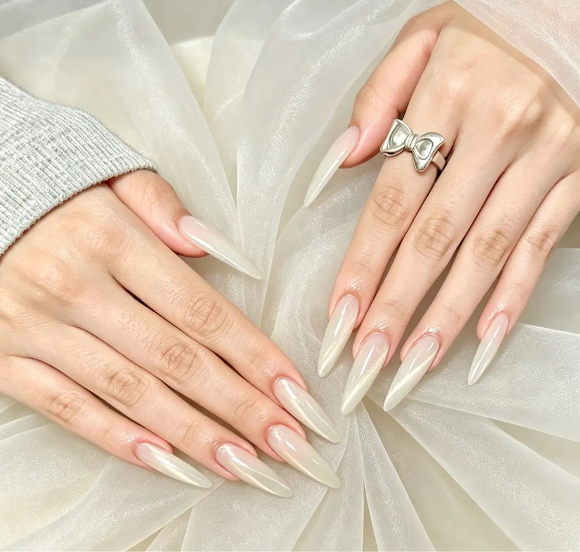 ネイル ハンドネイル ongles chicのネイルデザイン