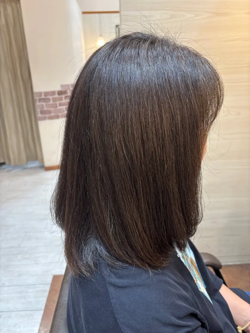 カラー オリーブカラー 犬飼 若菜のヘアスタイル