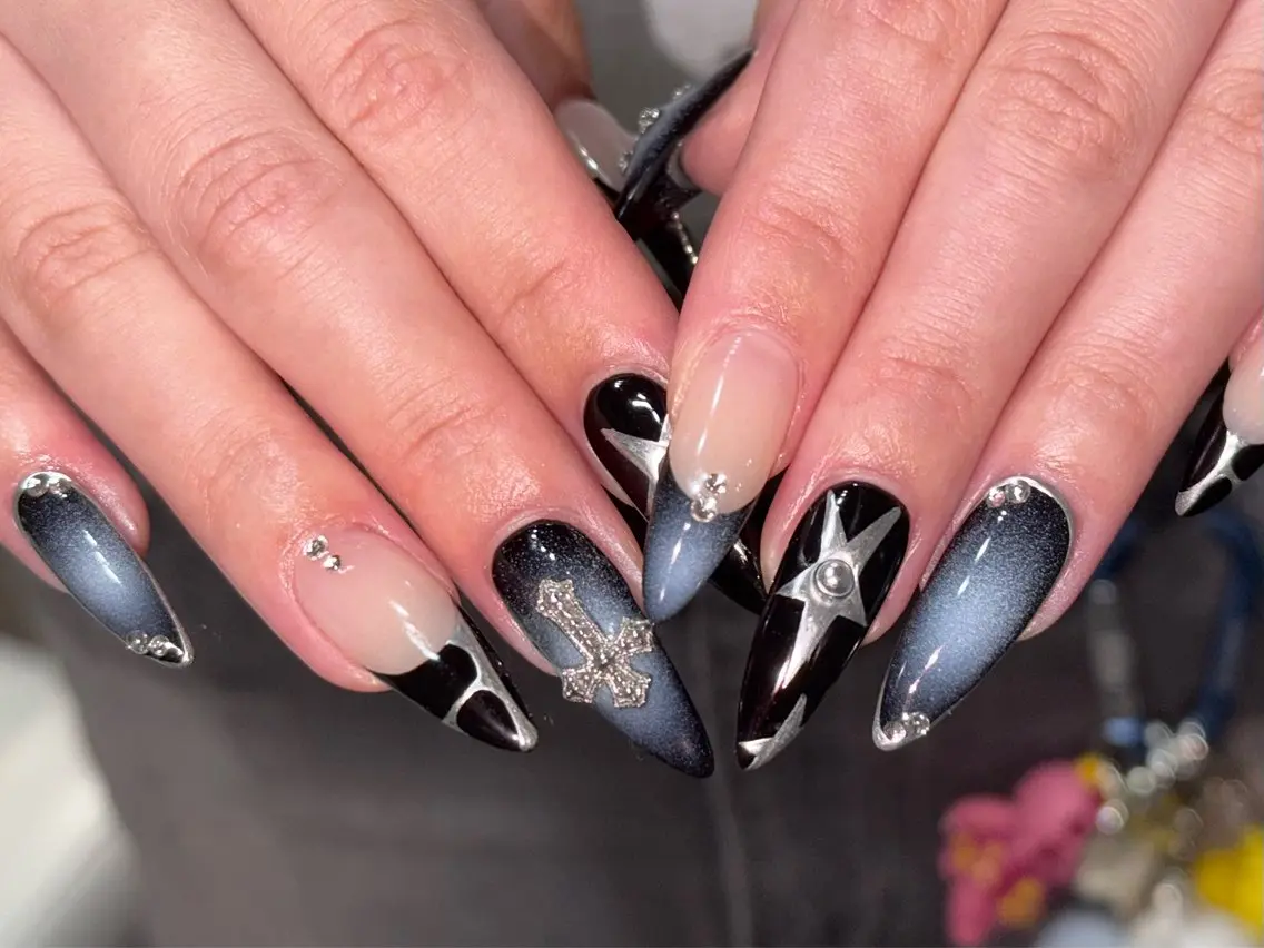 ネイル nailstudio MØD.のネイルデザイン