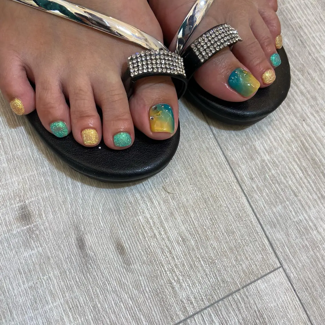 ネイル アートネイル フットネイル NAIL SALON Rのネイルデザイン