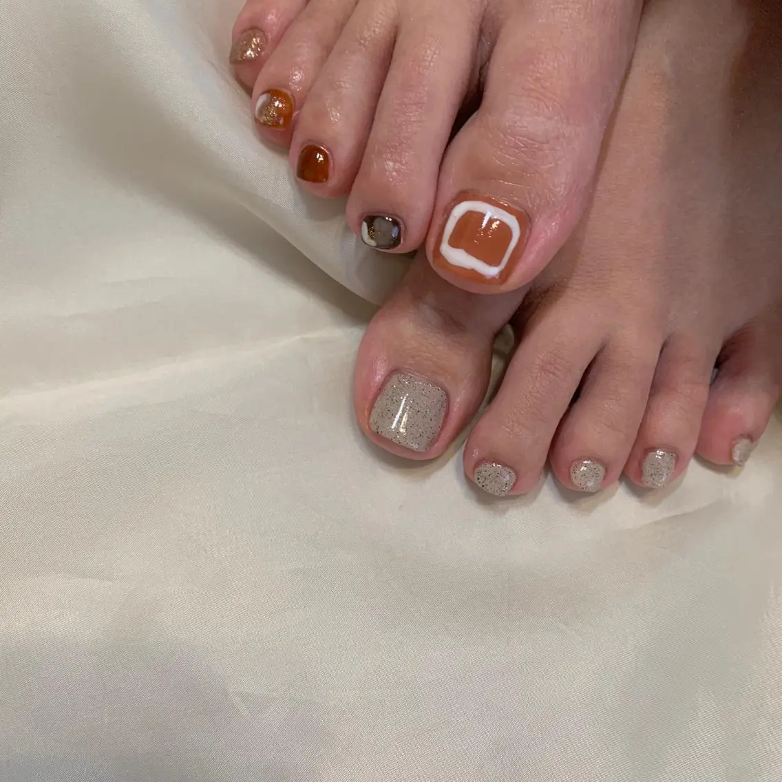 ネイル ブラウン フットネイル ジェルネイル cocoro nail salonのネイルデザイン