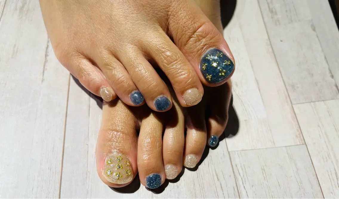 ネイル 持ち込み フットネイル Nail ecxia ／Reikaのネイルデザイン