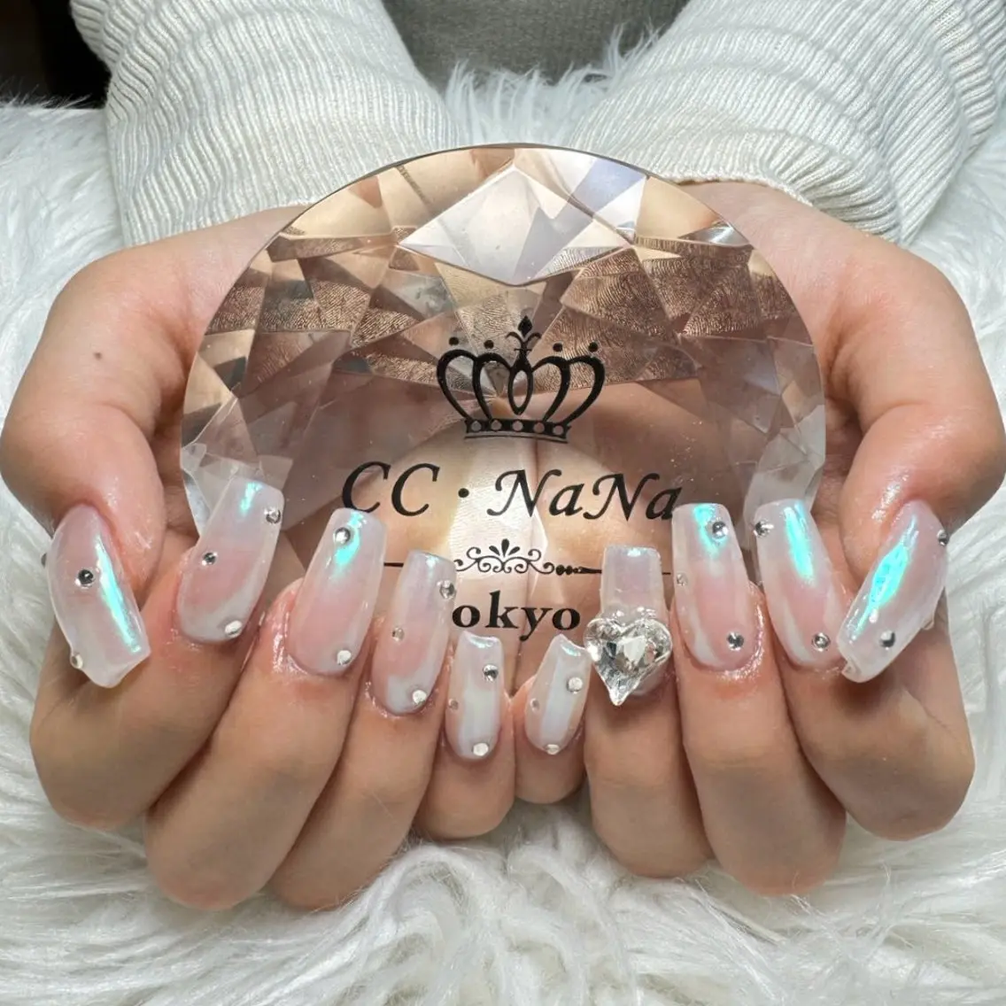 ネイル チークネイル フラッシュネイル ハート キラキラネイル 韓国ネイル ハンドネイル 💎CC・NaNa 韓国風ネイル🌙Cのネイルデザイン
