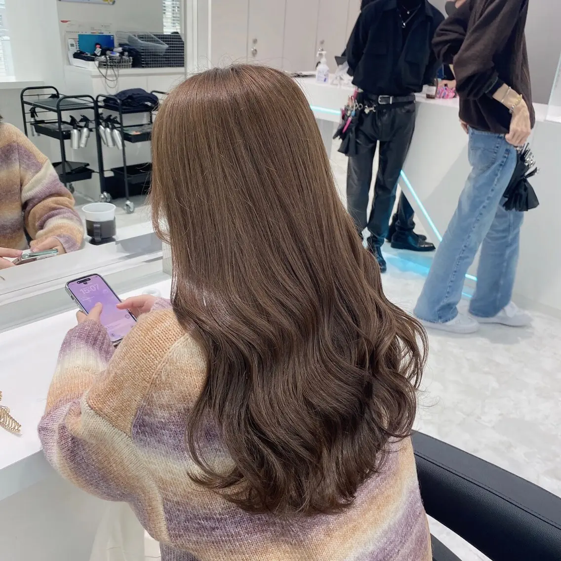 ロング カラー ヘアアレンジ 🪞official THREE 横浜🎀のヘアスタイル