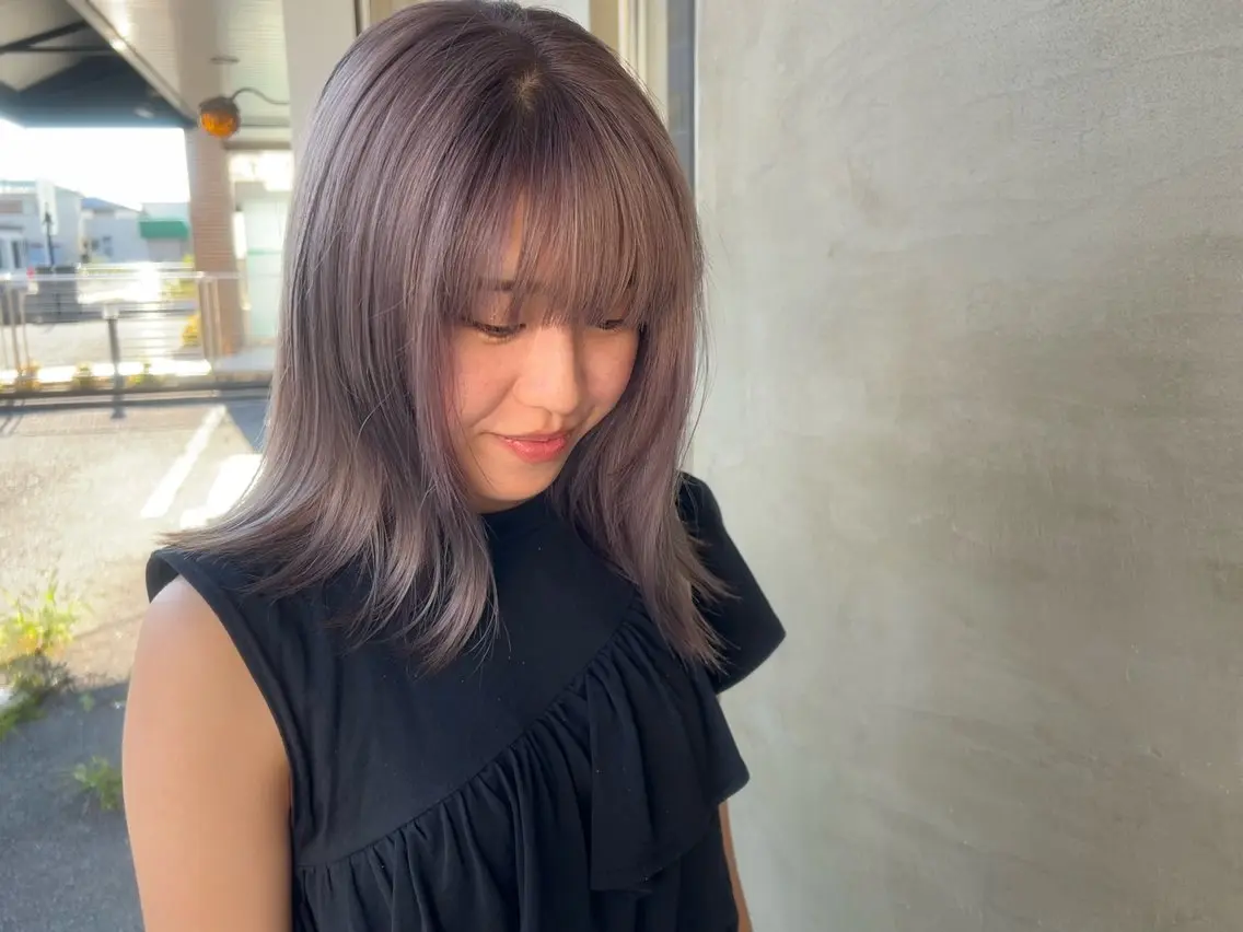 ミディアム カラー グレージュ ラベンダーカラー ラベンダーグレージュ ラベンダーグレー 柔らかカラー🥛 mayucoのヘアスタイル
