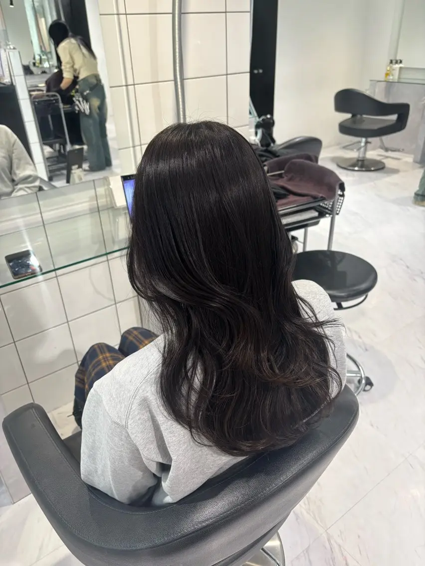 ロング カラー ヘアカラー トリートメント ヘアセット 髪質改善🩰透明感カ ラー🎀hinanoのヘアスタイル