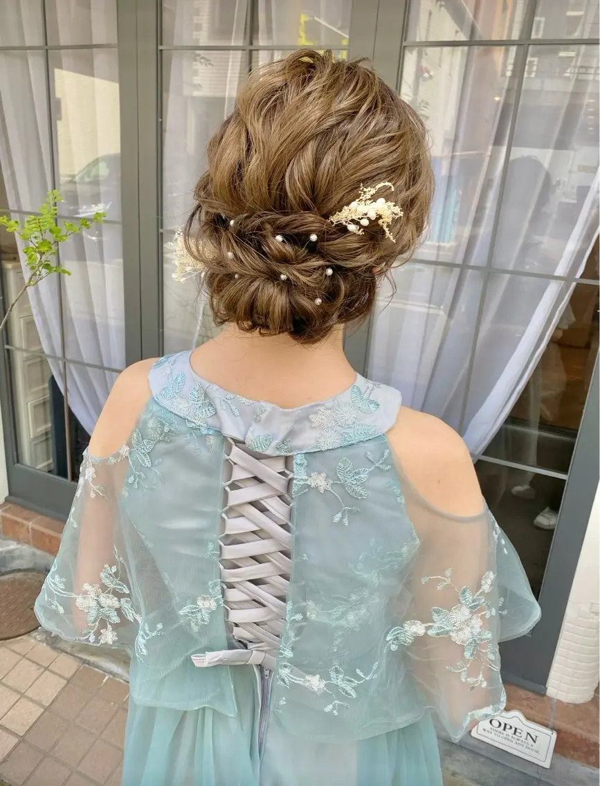 ロング ヘアアレンジ Amour Akala.hkのヘアスタイル