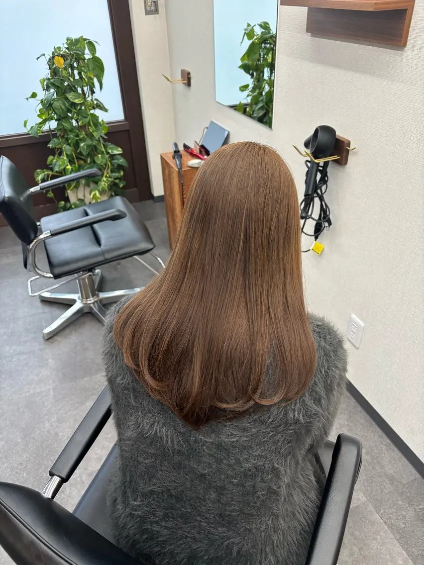 ロング カラー ヘアカラー トリートメント 大野 桃果のヘアスタイル