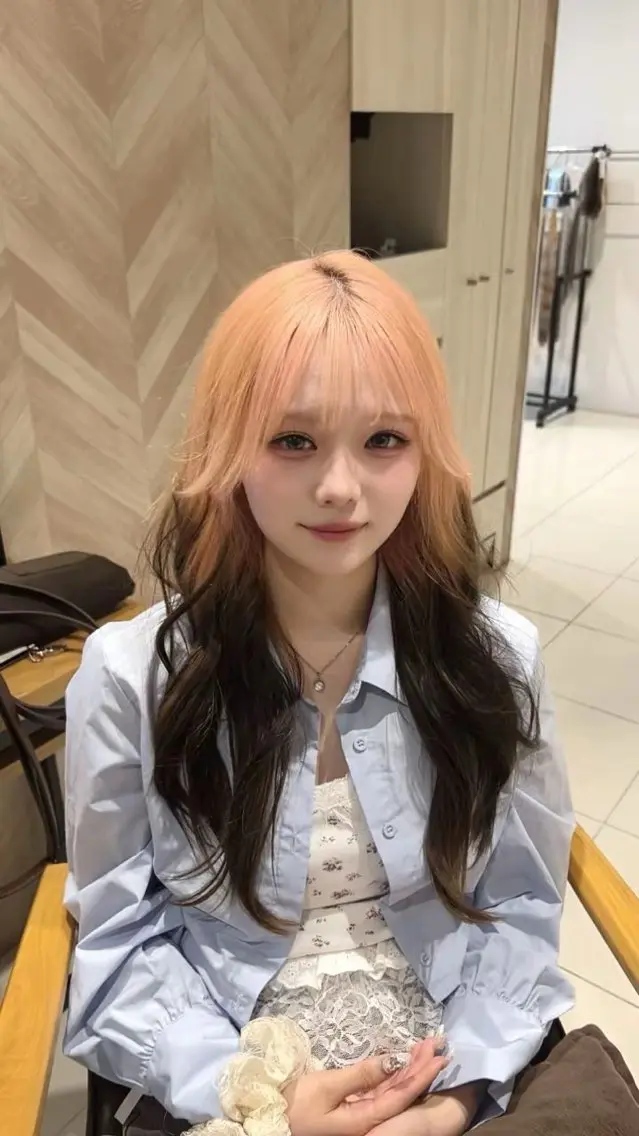 カラー ブリーチ ヘアカラー EARTH 柿崎日菜のヘアスタイル