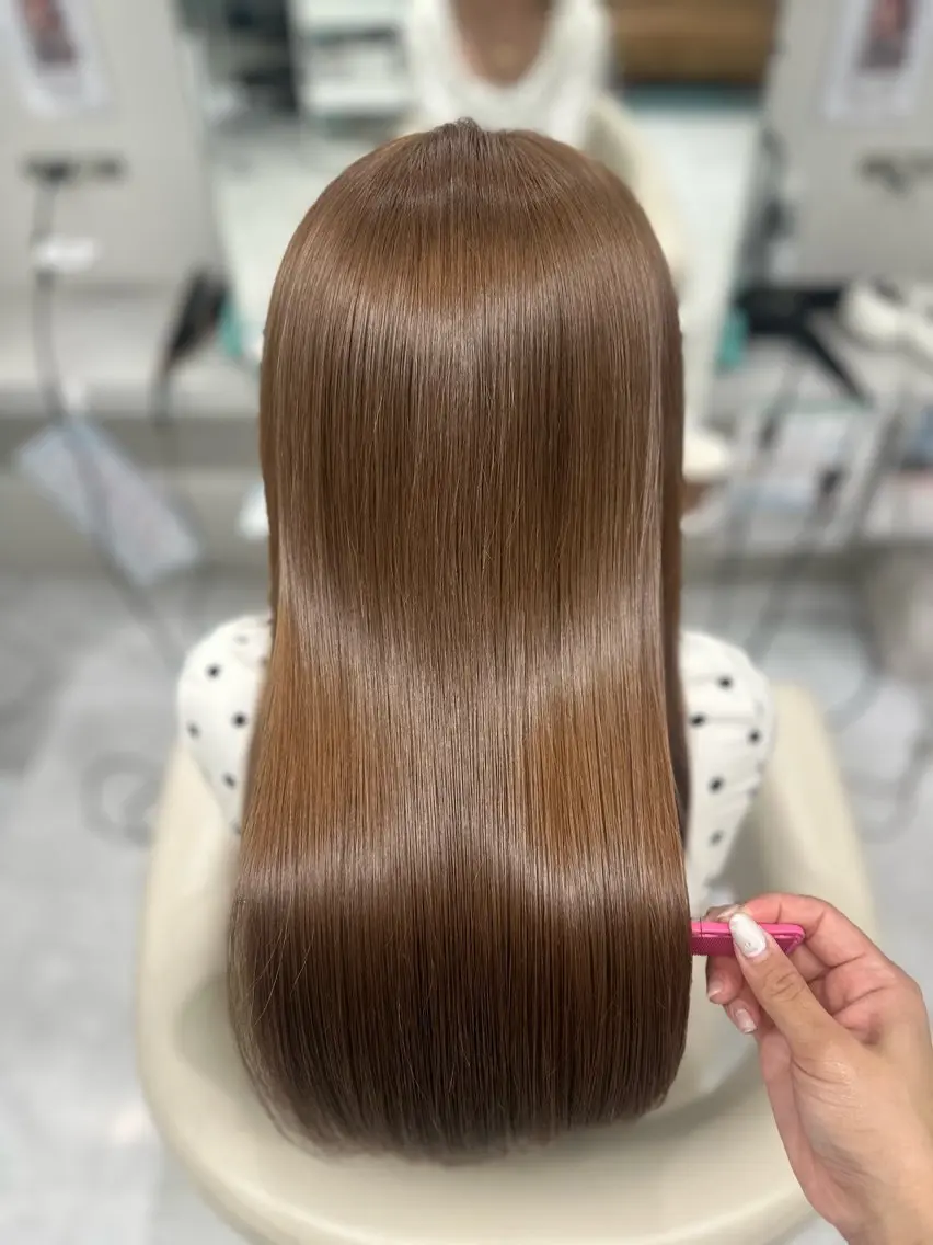 ロング カラー ヘアカラー トリートメント LUPI byLee MIUのヘアスタイル