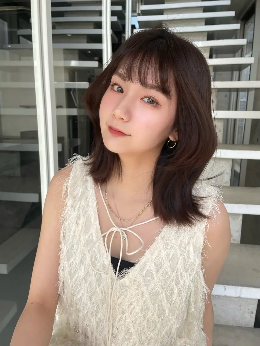 ミディアム 顔まわりレイヤー レイヤーカット レイヤーカット🎀 kanaのヘアスタイル
