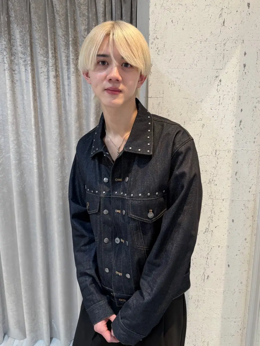 ショート カラー 抜きっぱなしブロンド カット ヘアカラー トリートメント mai / linoah˚✧のヘアスタイル