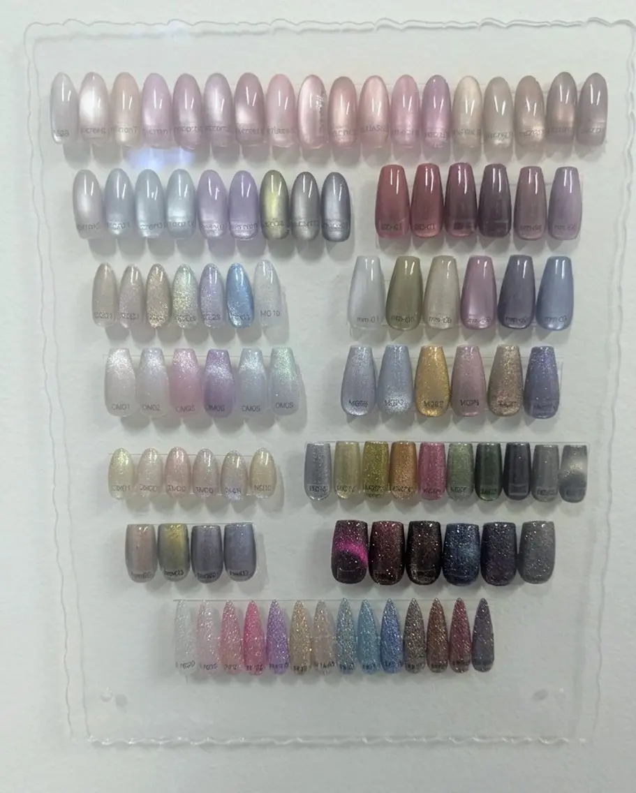 ネイル 長さ出し マグネットネイル ハンドネイル 心斎橋　Nail SIRANGANAのネイルデザイン