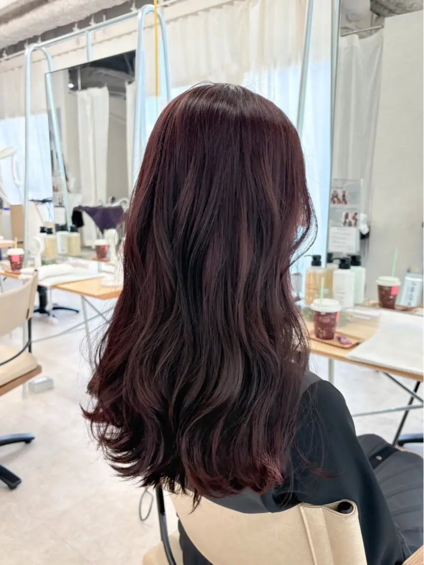 ロング ヘアカラー 艶感カラー🫧三浦 衣織のヘアスタイル