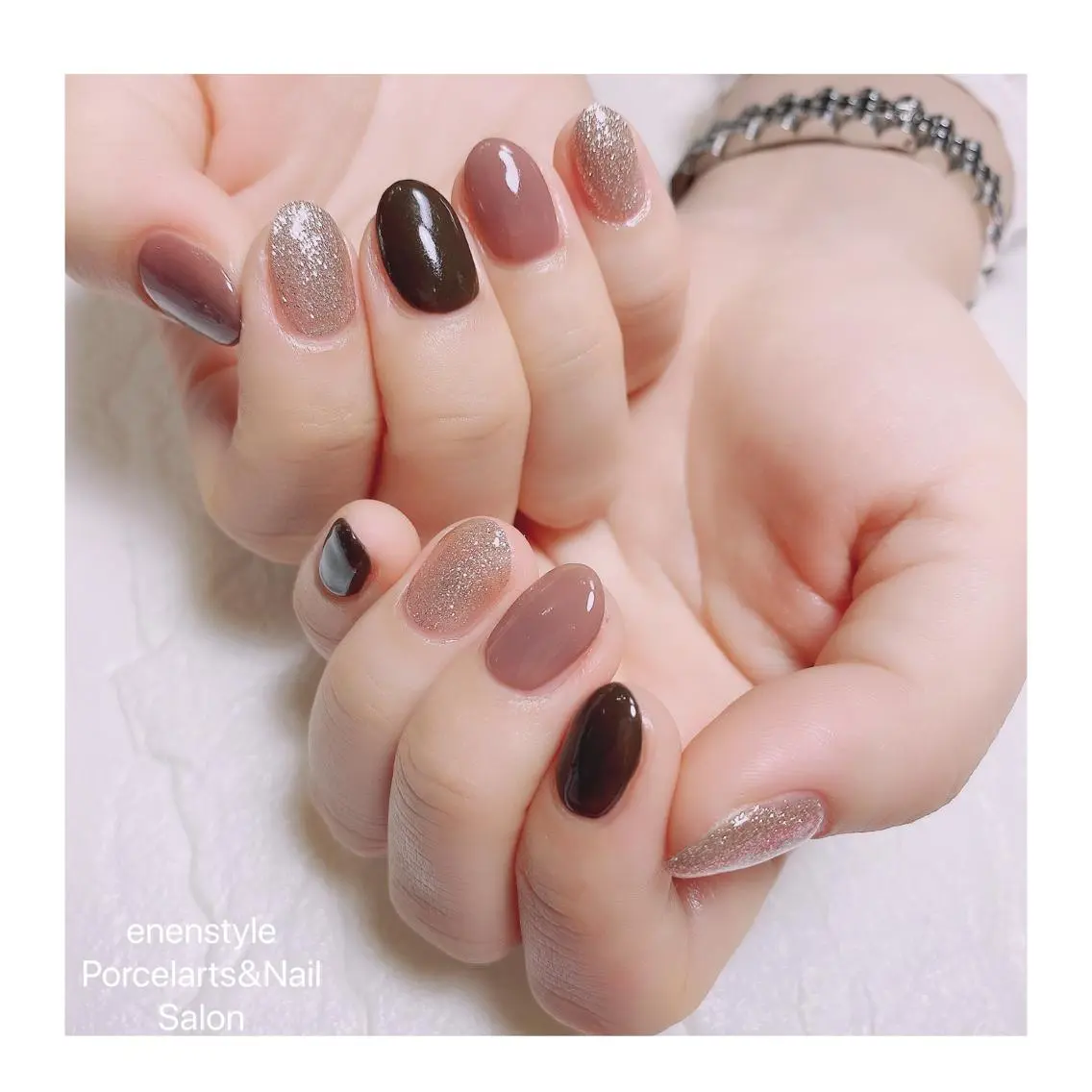 ミディアム ネイル ハンドネイル 🐾enen style 🐾のネイルデザイン