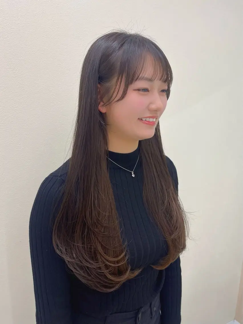 ロング 中村 佳歩のヘアスタイル