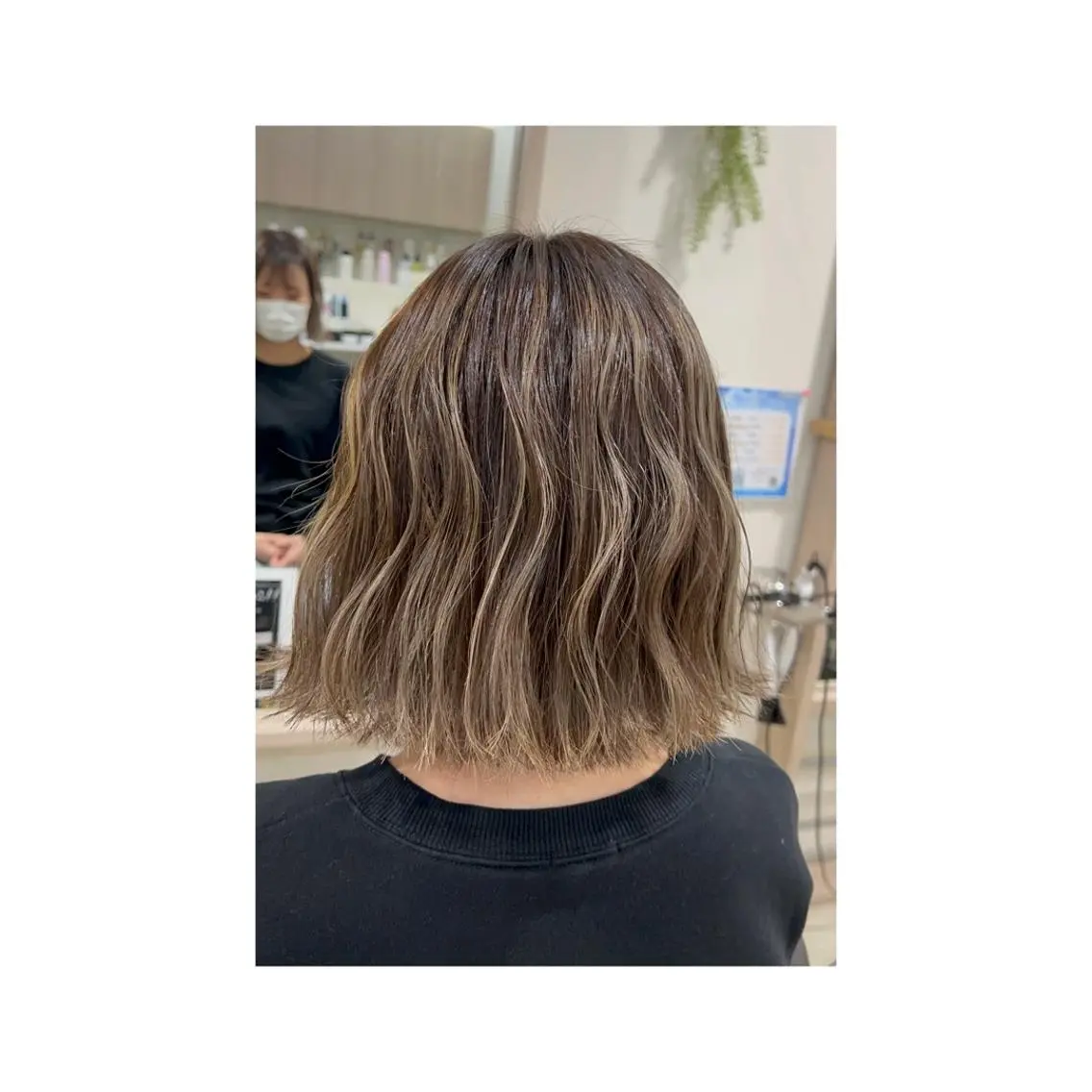 ミディアム カラー ハイライトカラー ハイライト ヘアカラー トリートメント KR2S× 亜以加のヘアスタイル
